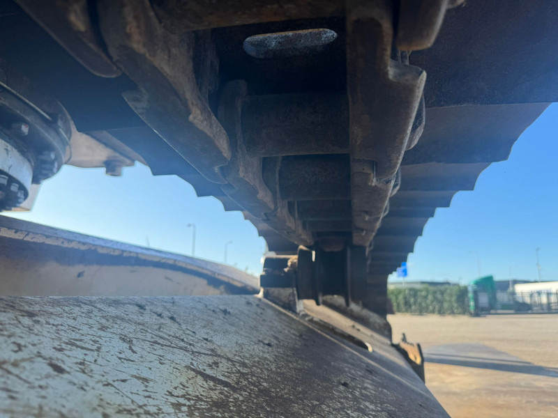 Crawler excavator Liebherr R936 LC: picture 17