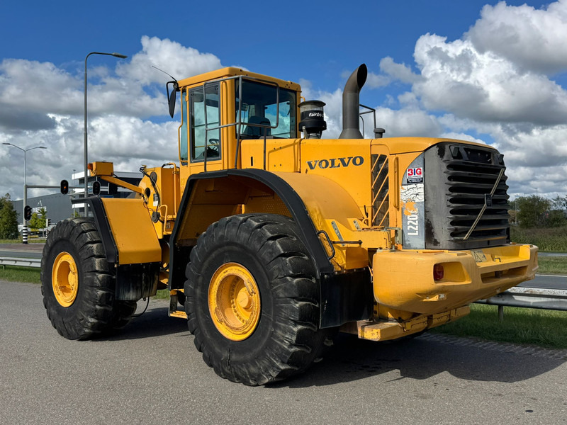 Volvo L220E - Wheel loader: picture 3 Volvo L220E - Wheel loader: picture 3