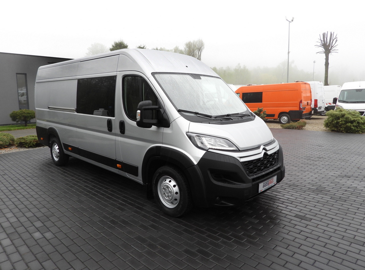 CITROEN JUMPER  BOX DELIVERY VAN 7 SEATS CRUISE CONTROL LED LIGHTS AIR CONDITIONING  165HP - Panel van: picture 4 CITROEN JUMPER  BOX DELIVERY VAN 7 SEATS CRUISE CONTROL LED LIGHTS AIR CONDITIONING  165HP - Panel van: picture 4