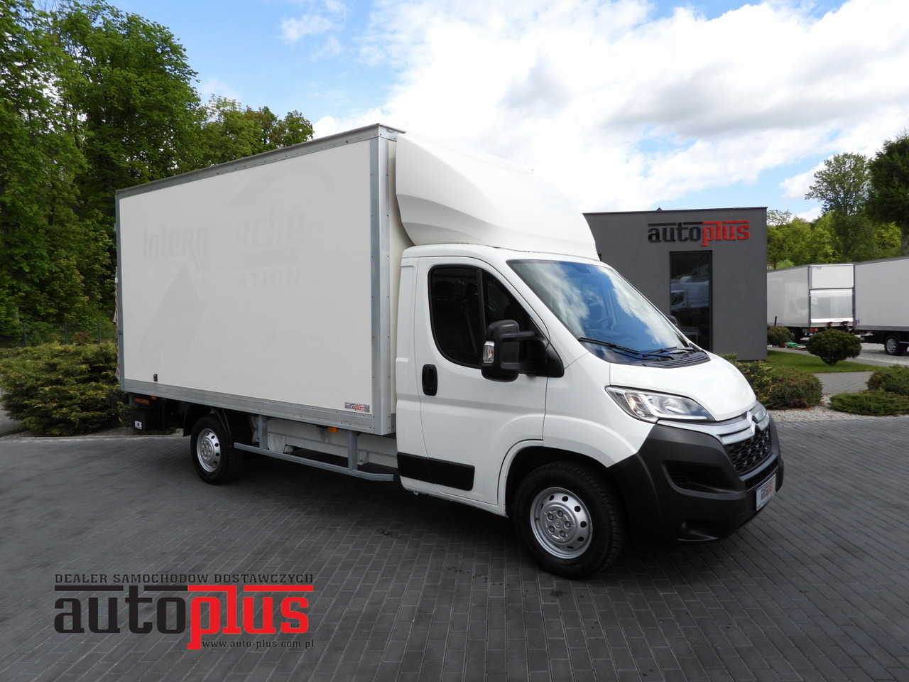 CITROEN JUMPER BOX LIFT 8 PALLETS CRUISE CONTROL NAVIGATION AIR CONDITIONING 165HP - Box van: picture 1 CITROEN JUMPER BOX LIFT 8 PALLETS CRUISE CONTROL NAVIGATION AIR CONDITIONING 165HP - Box van: picture 1