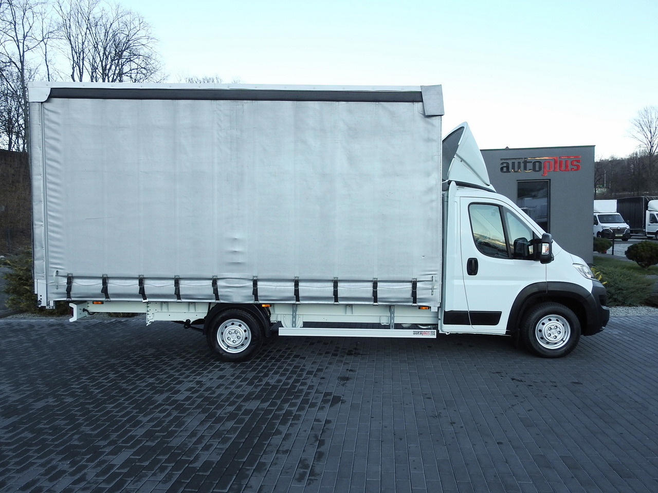 Curtain side van CITROEN JUMPER TARPAULIN 10 PALLETS CRUISE CONTROL AIR CONDITIONING LED LIGHTS PNEUMATICS 165HP: picture 7