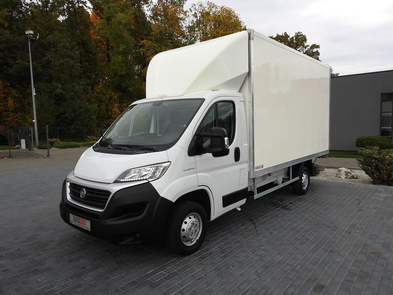 Refrigerated van FIAT DUCATO BOX LIFT 8 PALLETS CRUISE CONTROL NAVIGATION AIR CONDITIONING LED LIGHTS  130HP: picture 6 Refrigerated van FIAT DUCATO BOX LIFT 8 PALLETS CRUISE CONTROL NAVIGATION AIR CONDITIONING LED LIGHTS  130HP: picture 6