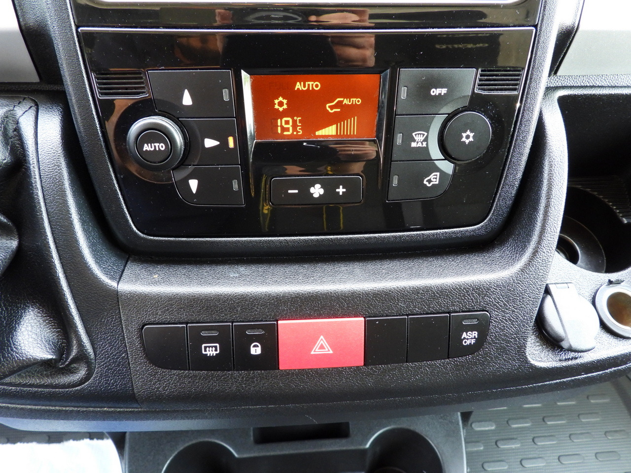 Curtain side van FIAT DUCATO TARPAULIN 10 PALLETS WEBASTO CRUISE CONTROL AIR CONDITIONING LED LIGHTS PNEUMATICS  160HP: picture 40