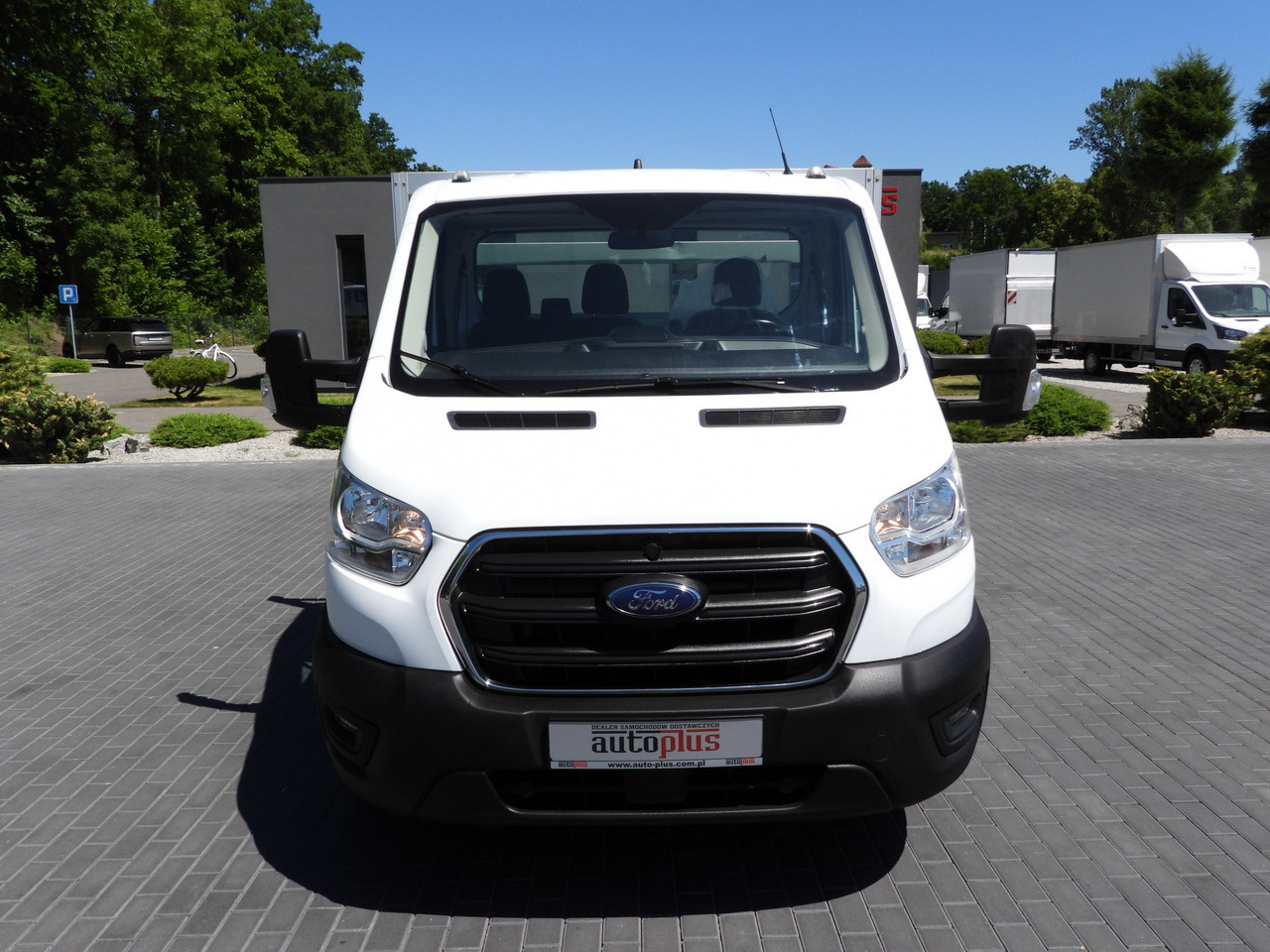 Flatbed van FORD TRANSIT  STAKE BODY 10 PALLETS CRUISE CONTROL LED LIGHTS PNEUMATICS AIR CONDITIONING  160HP: picture 5