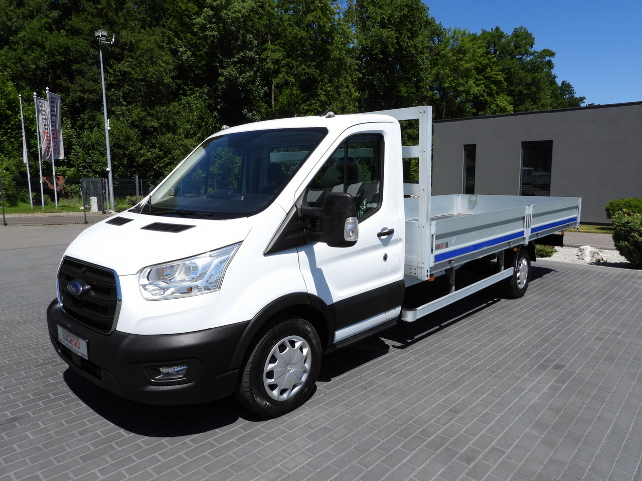 Flatbed van FORD TRANSIT  STAKE BODY 10 PALLETS CRUISE CONTROL LED LIGHTS PNEUMATICS AIR CONDITIONING  160HP: picture 6