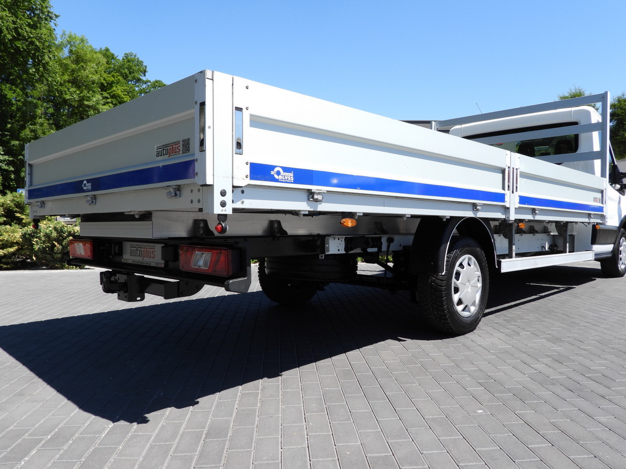 Flatbed van FORD TRANSIT  STAKE BODY 10 PALLETS CRUISE CONTROL LED LIGHTS PNEUMATICS AIR CONDITIONING  160HP: picture 20