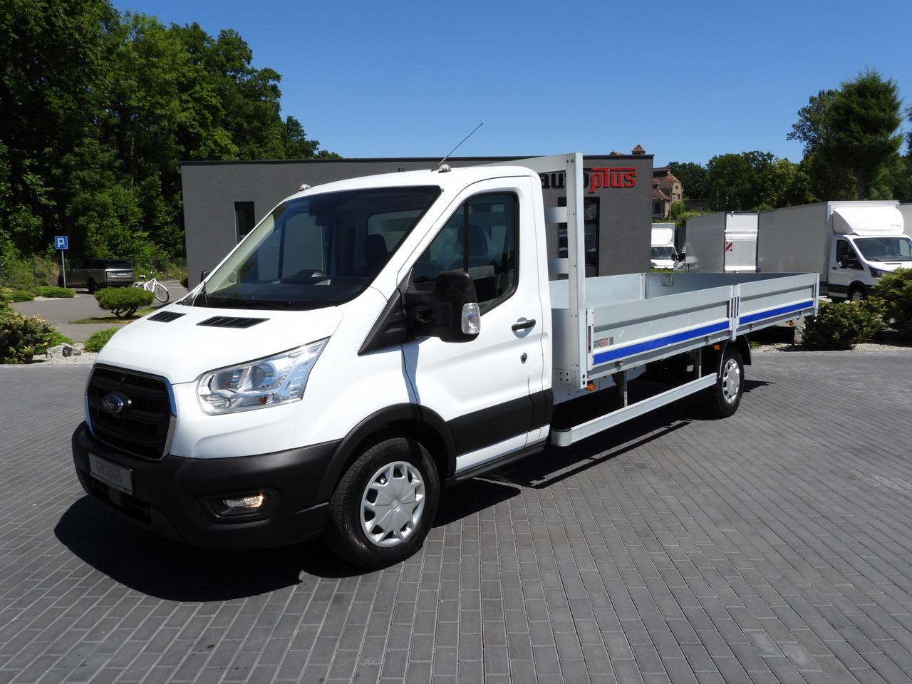 Flatbed van FORD TRANSIT  STAKE BODY 10 PALLETS CRUISE CONTROL LED LIGHTS PNEUMATICS AIR CONDITIONING  160HP: picture 15