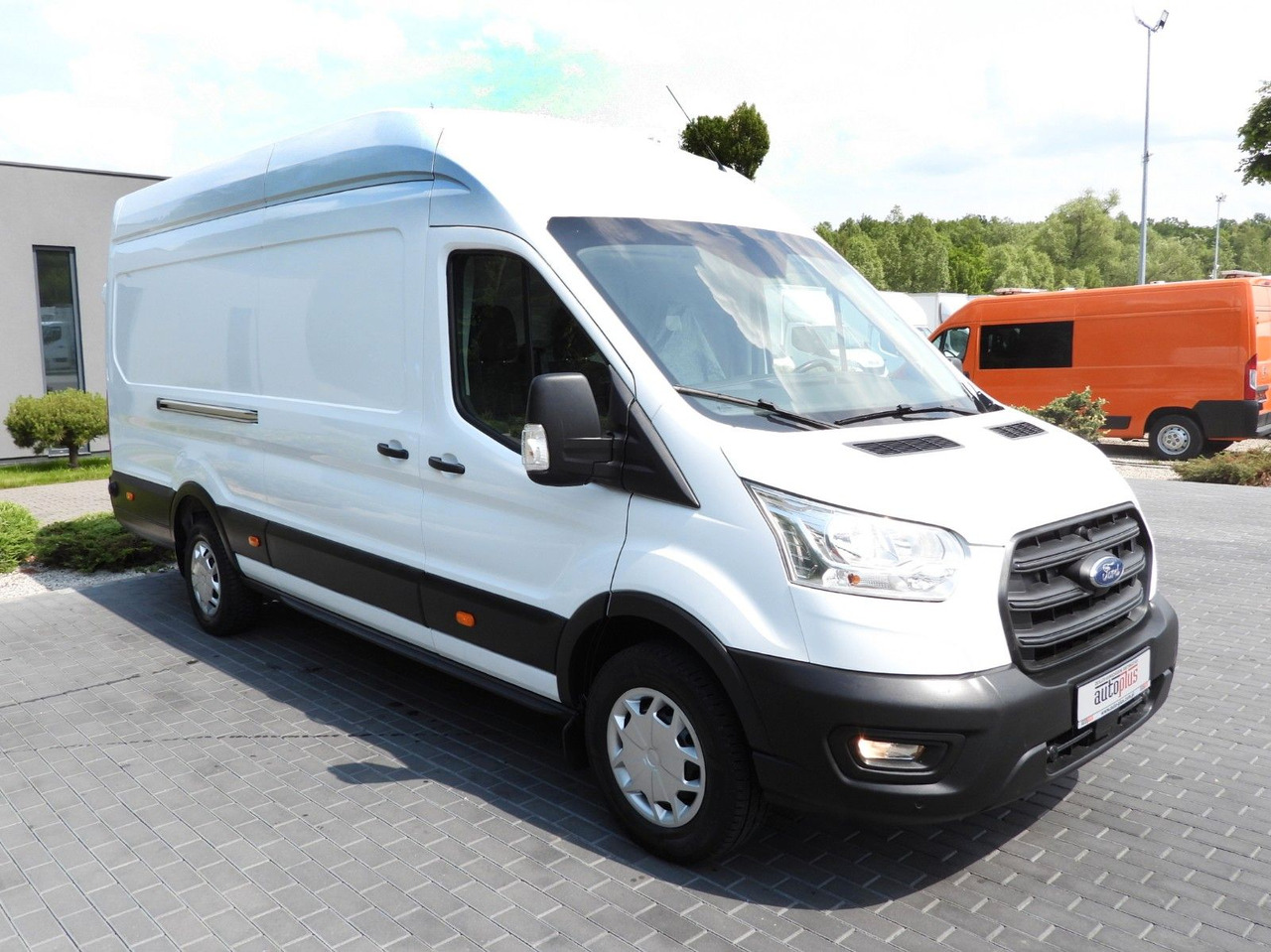Ford TRANSIT KASTENWAGEN TEMPOMAT LED LEUCHTEN - Panel van: picture 4 Ford TRANSIT KASTENWAGEN TEMPOMAT LED LEUCHTEN - Panel van: picture 4