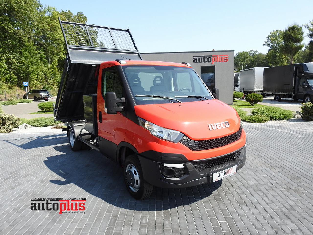 IVECO DAILY 35C13 TIPPER CRUISE CONTROL AIR CONDITIONING TWIN WHEELS  130HP - Tipper van: picture 1 IVECO DAILY 35C13 TIPPER CRUISE CONTROL AIR CONDITIONING TWIN WHEELS  130HP - Tipper van: picture 1