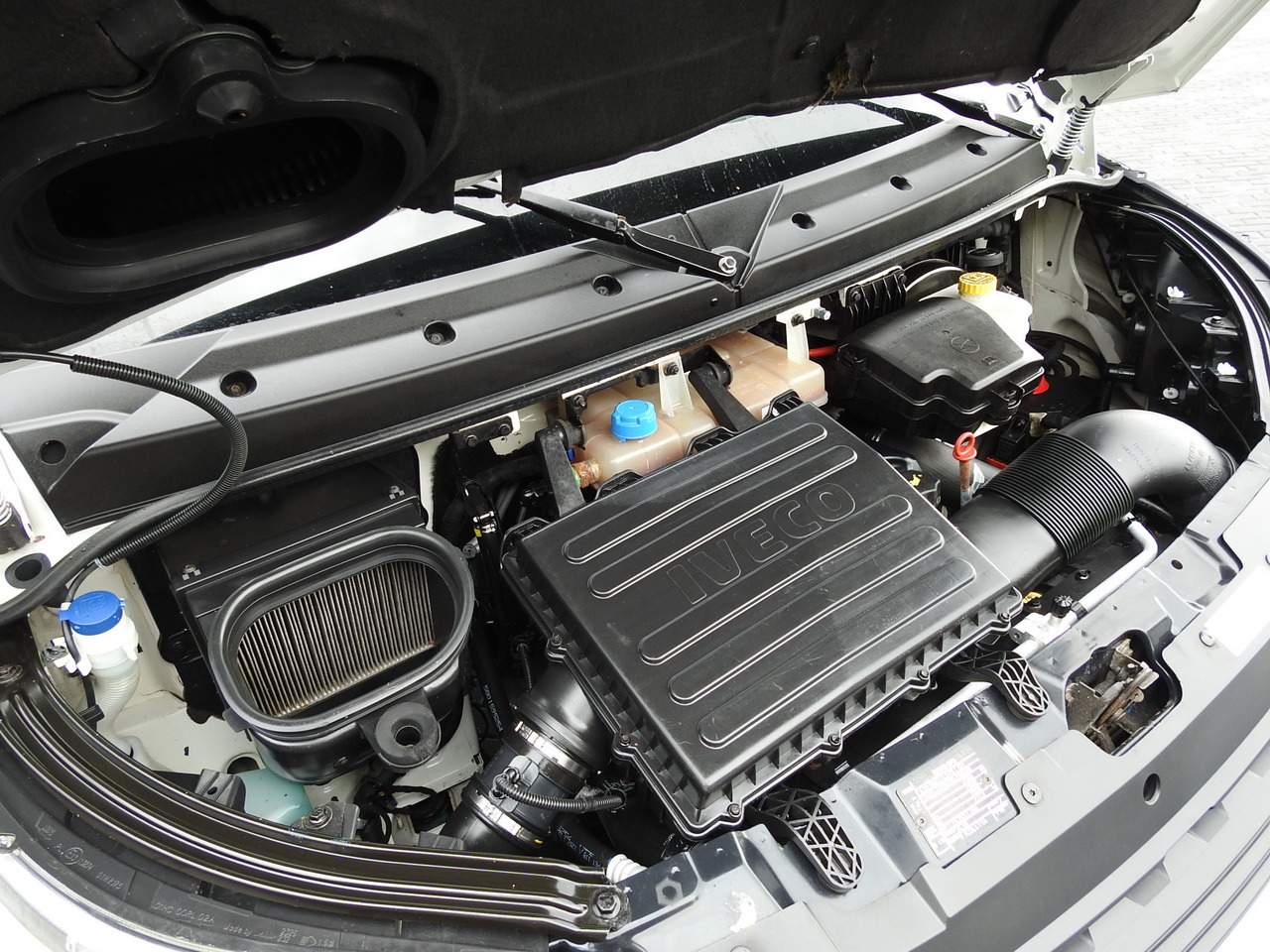 Combi van IVECO DAILY 35S15 STAKE BODY DOUBLE CABIN DOKA 7 SEATS AIR CONDITIONING  150HP: picture 25