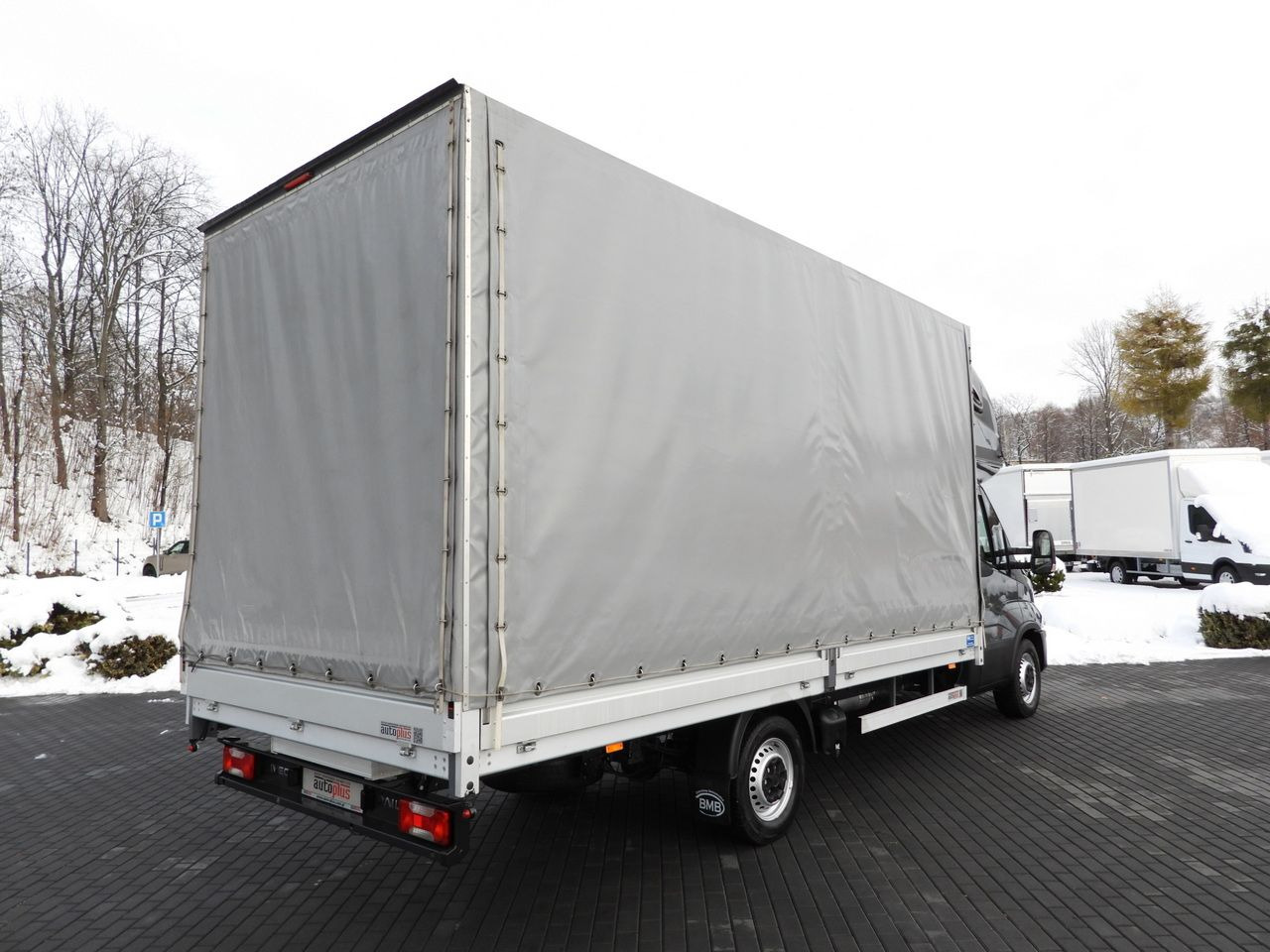 IVECO DAILY 35S18 TARPAULIN 10 PALLETS WEBASTO CRUISE CONTROL LED LIGHTS PNEUMATICS AIR CONDITIONING 180HP - Curtain side van: picture 3 IVECO DAILY 35S18 TARPAULIN 10 PALLETS WEBASTO CRUISE CONTROL LED LIGHTS PNEUMATICS AIR CONDITIONING 180HP - Curtain side van: picture 3