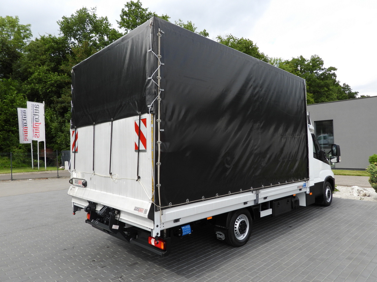 Curtain side van IVECO DAILY 35S18 TARPAULIN LIFT 10 PALLETS WEBASTO CRUISE CONTROL PNEUMATICS AIR CONDITIONING  180HP: picture 13