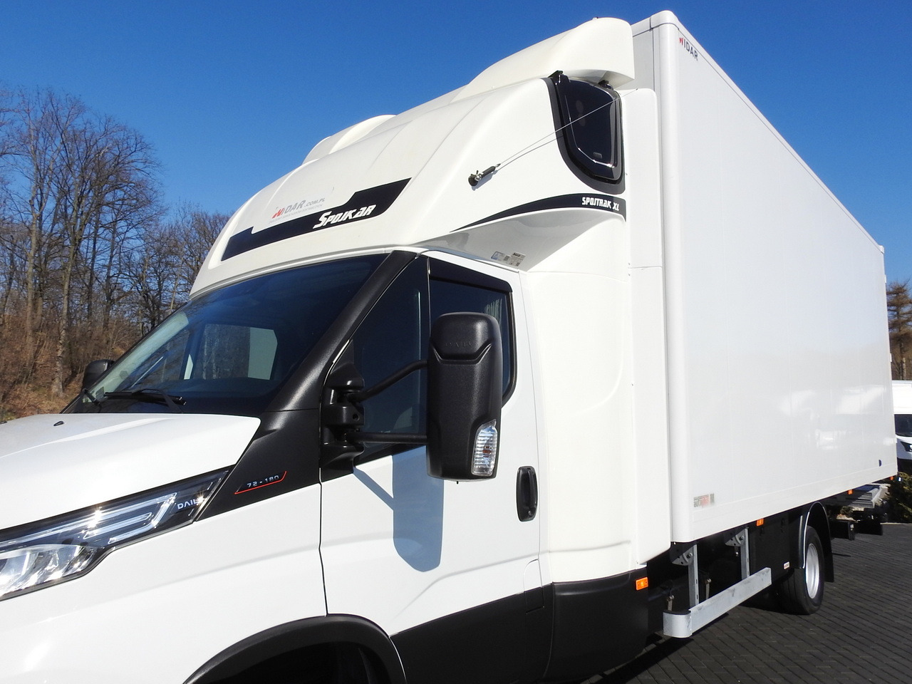Box van IVECO DAILY 70C18 BOX LIFT 14 PALLETS WEBASTO CRUISE CONTROL NAVIGATION LED LIGHTS TWIN WHEELS AIR CONDITIONING  180HP: picture 19