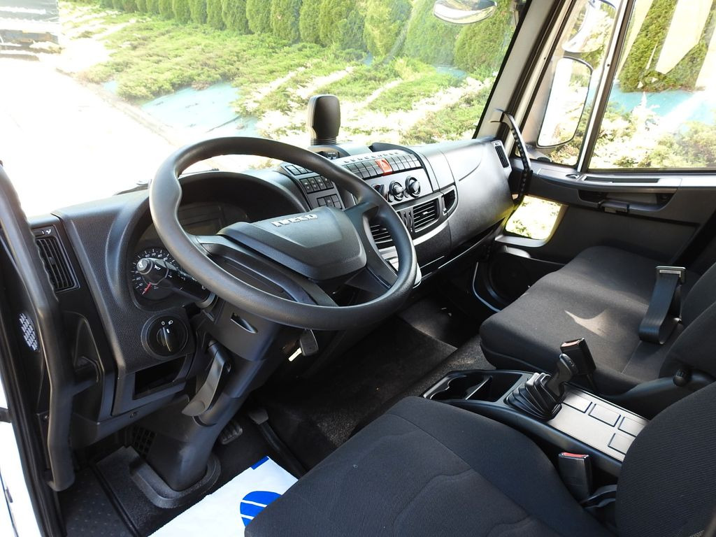 Iveco EUROCARGO PRITSCHE PLANE 20 PALETTEN - Curtainsider truck: picture 2 Iveco EUROCARGO PRITSCHE PLANE 20 PALETTEN - Curtainsider truck: picture 2