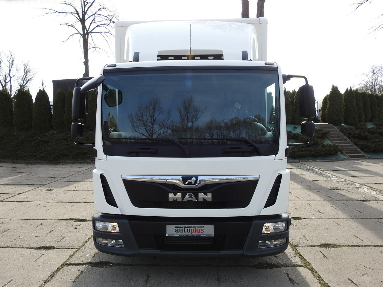 MAN TGL 8.18 BOX 16 PALLETS CRUISE CONTROL TWIN WHEELS 180HP - Box van: picture 5 MAN TGL 8.18 BOX 16 PALLETS CRUISE CONTROL TWIN WHEELS 180HP - Box van: picture 5