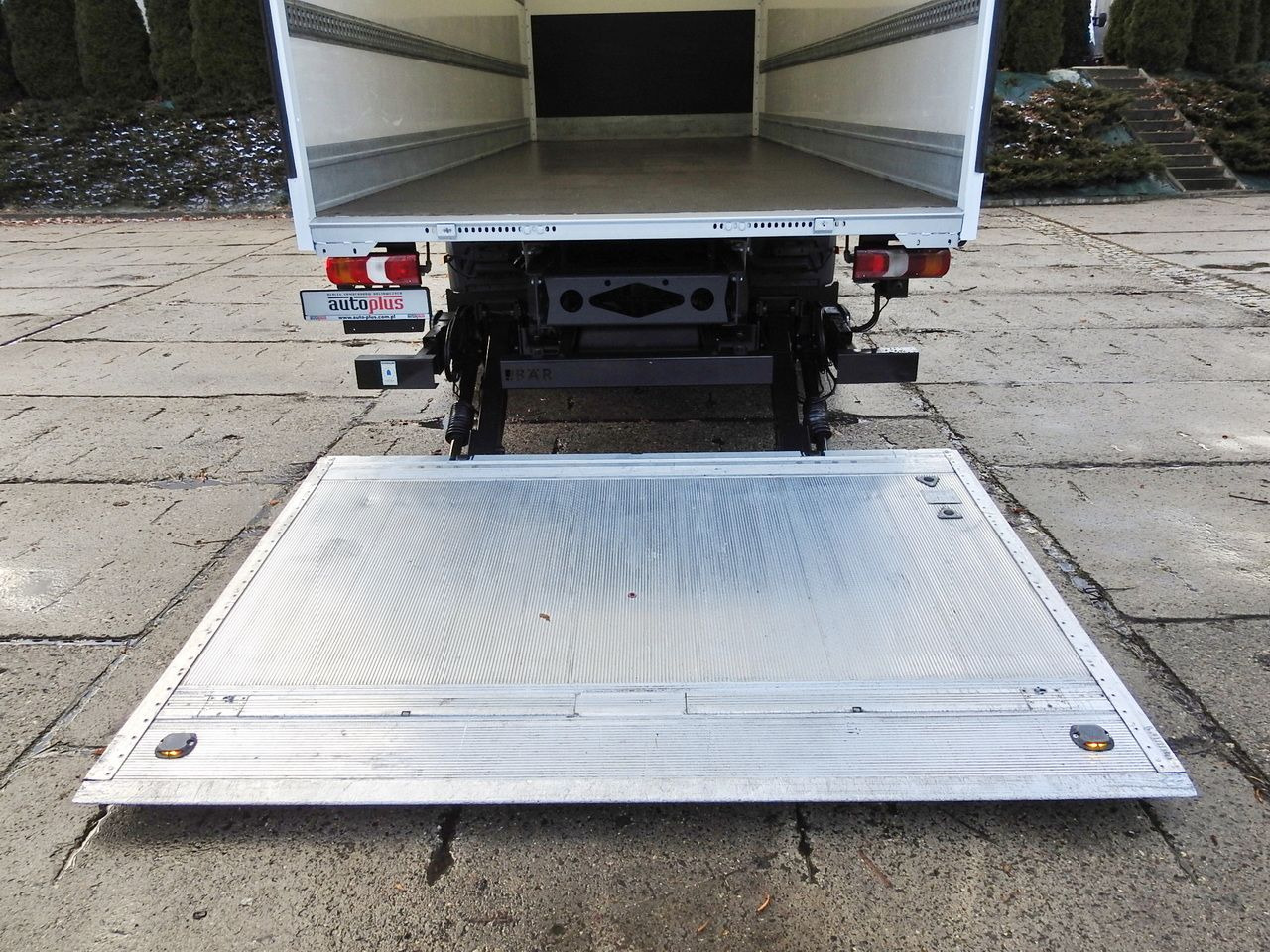 Box van MERCEDES ATEGO 12.24 BOX LIFT 18 PALLETS CRUISE CONTROL AUTOMATIC TRANSMISSION  TWIN WHEELS AIR CONDITIONING  240HP: picture 13