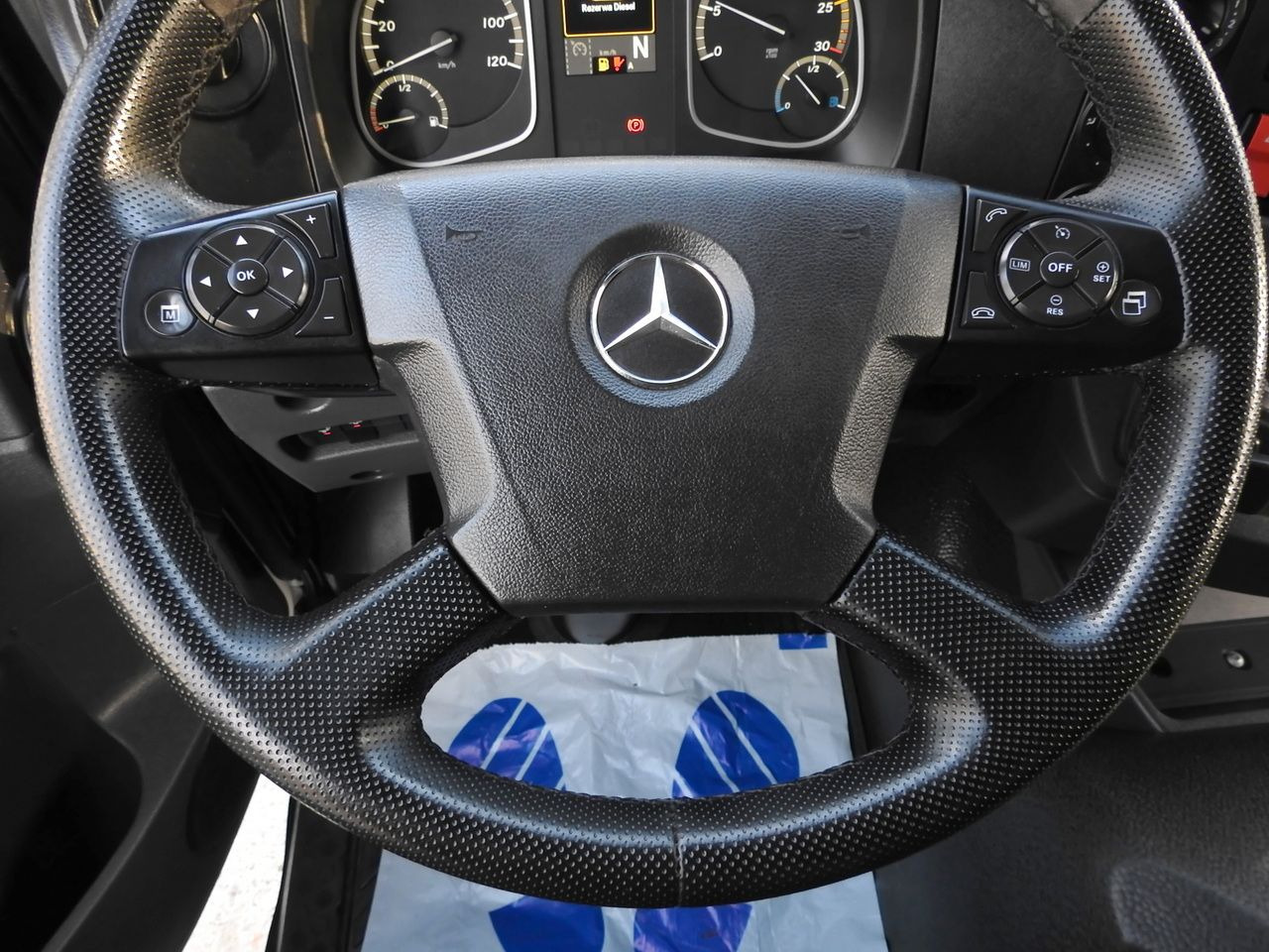 Leasing of MERCEDES ATEGO 12.24 REGRIGERATOR BOX -10*C LIFT 16 PALLETS HEATING FUNCTION WEBASTO CRUISE CONTROL PNEUMATICS AIR CONDITIONING  240HP MERCEDES ATEGO 12.24 REGRIGERATOR BOX -10*C LIFT 16 PALLETS HEATING FUNCTION WEBASTO CRUISE CONTROL PNEUMATICS AIR CONDITIONING  240HP: picture 48