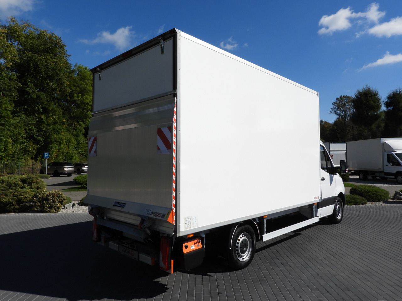 MERCEDES SPRINTER 315 BOX LIFT 8 PALLETS AIR CONDITIONING 150HP - Box van: picture 3 MERCEDES SPRINTER 315 BOX LIFT 8 PALLETS AIR CONDITIONING 150HP - Box van: picture 3