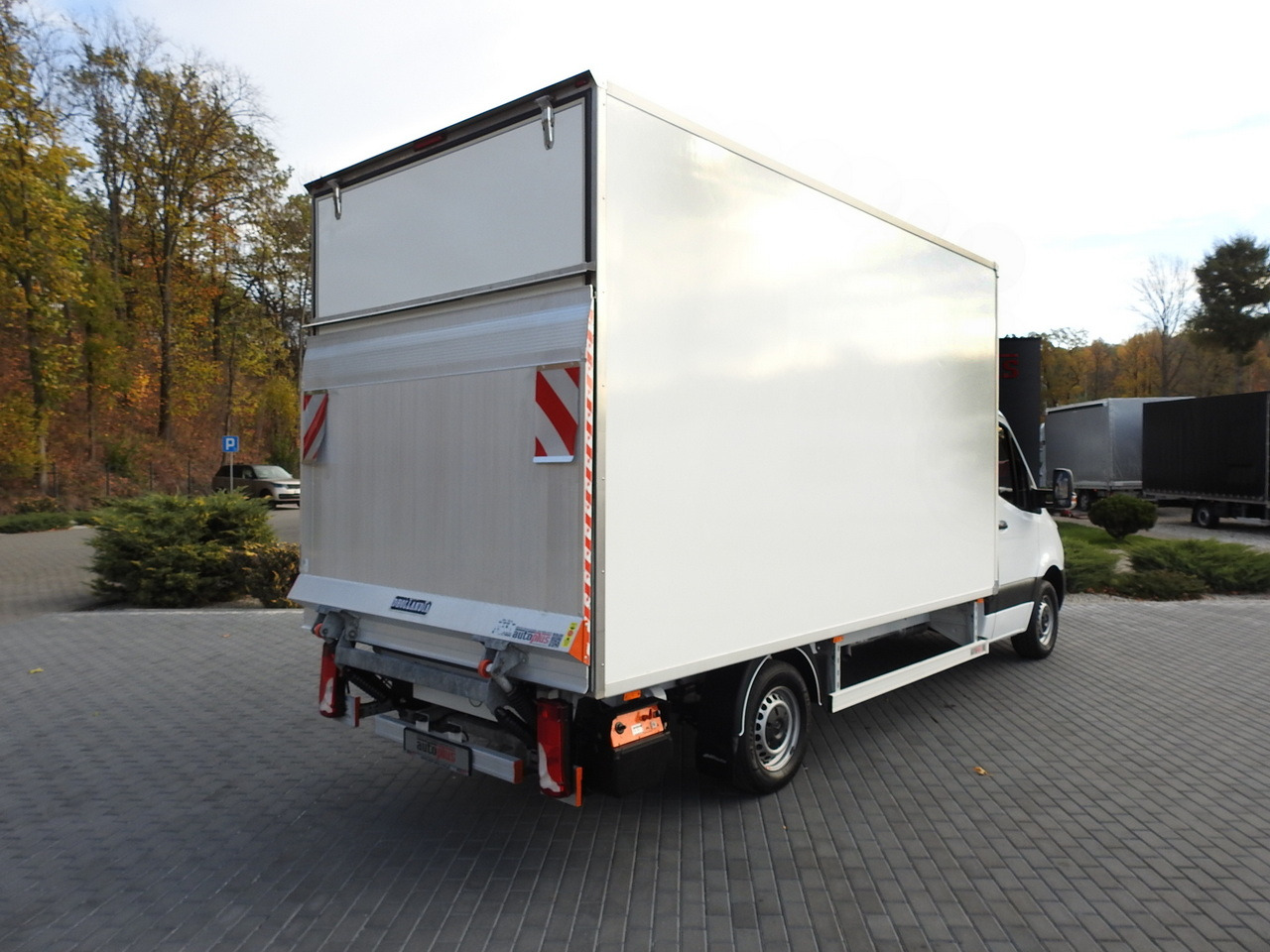 MERCEDES SPRINTER BOX LIFT 8 PALLETS AIR CONDITIONING 150HP - Box van: picture 3 MERCEDES SPRINTER BOX LIFT 8 PALLETS AIR CONDITIONING 150HP - Box van: picture 3