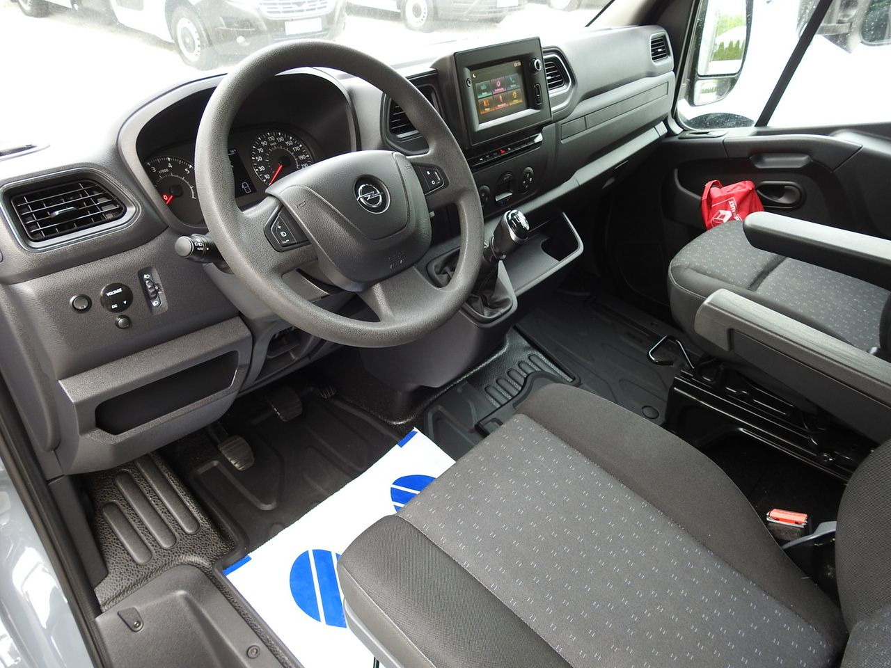 OPEL MOVANO TARPAULIN LIFT 9 PALLETS WEBASTO CRUISE CONTROL NAVIGATION LED LIGHTS PNEUMATICS AIR CONDITIONING 165HP - Curtain side van: picture 2 OPEL MOVANO TARPAULIN LIFT 9 PALLETS WEBASTO CRUISE CONTROL NAVIGATION LED LIGHTS PNEUMATICS AIR CONDITIONING 165HP - Curtain side van: picture 2