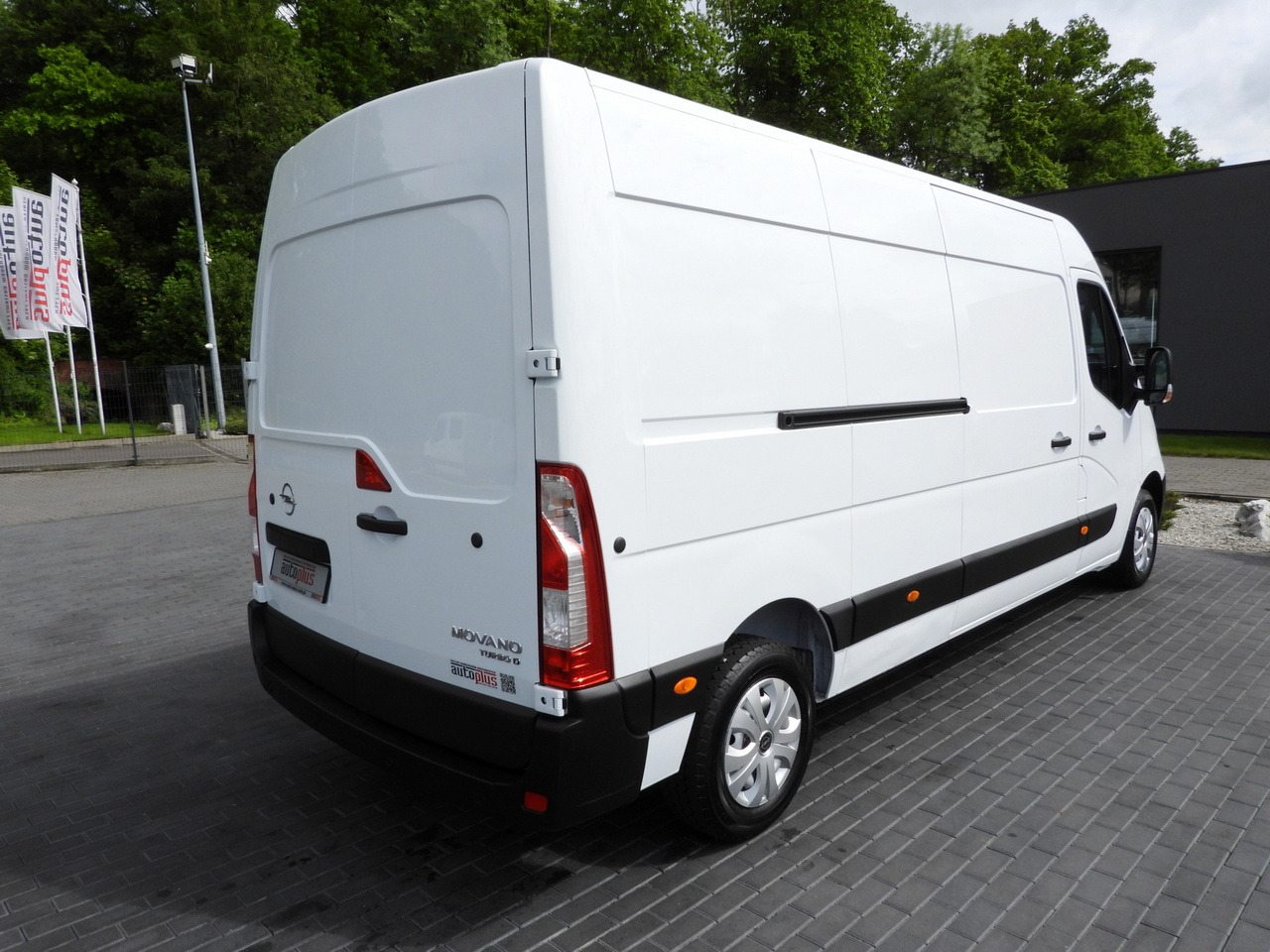 Leasing of OPEL MOVANO VAN AIR CONDITIONING LED LIGHTS  150HP OPEL MOVANO VAN AIR CONDITIONING LED LIGHTS  150HP: picture 14 Leasing of OPEL MOVANO VAN AIR CONDITIONING LED LIGHTS  150HP OPEL MOVANO VAN AIR CONDITIONING LED LIGHTS  150HP: picture 14