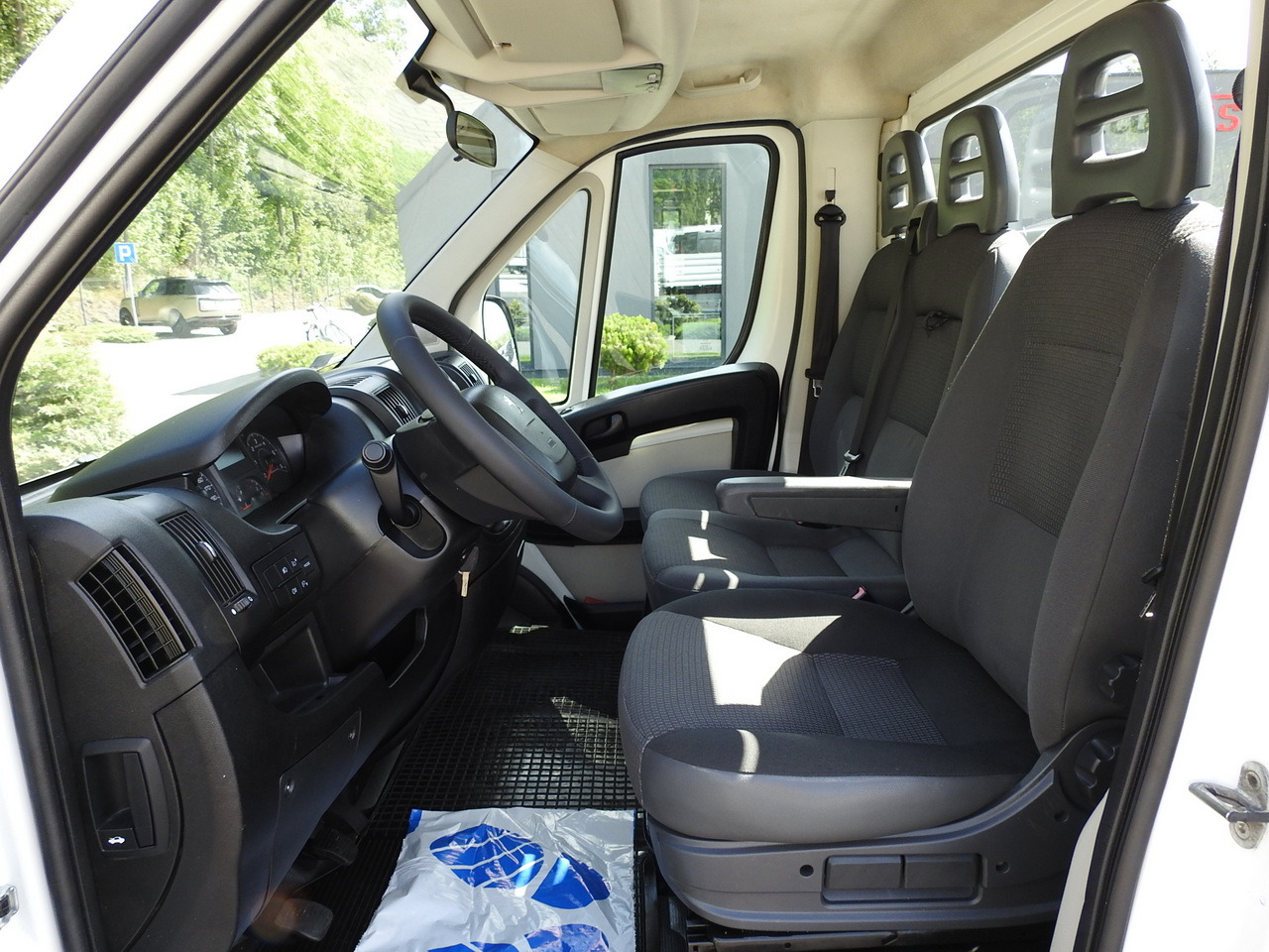 Tipper PEUGEOT BOXER THREE-WAY TIPPER  AIR CONDITIONING  130HP: picture 30