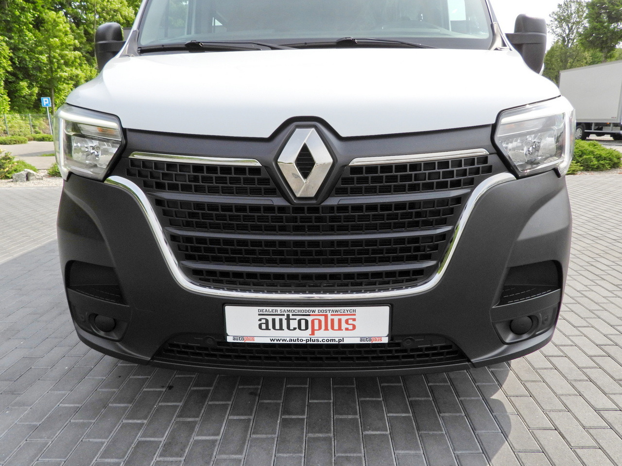 Leasing of RENAULT MASTER BOX DELIVERY VAN 7 SEATS CRUISE CONTROL NAVIGATION LED LIGHTS AIR CONDITIONING 140HP RENAULT MASTER BOX DELIVERY VAN 7 SEATS CRUISE CONTROL NAVIGATION LED LIGHTS AIR CONDITIONING 140HP: picture 15 Leasing of RENAULT MASTER BOX DELIVERY VAN 7 SEATS CRUISE CONTROL NAVIGATION LED LIGHTS AIR CONDITIONING 140HP RENAULT MASTER BOX DELIVERY VAN 7 SEATS CRUISE CONTROL NAVIGATION LED LIGHTS AIR CONDITIONING 140HP: picture 15