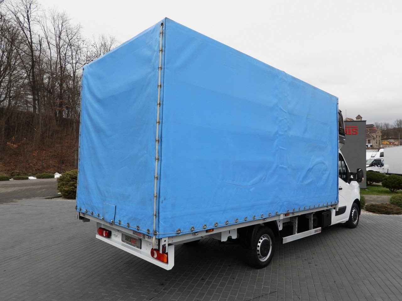 RENAULT MASTER TARPAULIN 10 PALLETS CRUISE CONTROL NAVIGATION LED LIGHTS PNEUMATICS AIR CONDITIONING 165HP - Curtain side van: picture 3 RENAULT MASTER TARPAULIN 10 PALLETS CRUISE CONTROL NAVIGATION LED LIGHTS PNEUMATICS AIR CONDITIONING 165HP - Curtain side van: picture 3