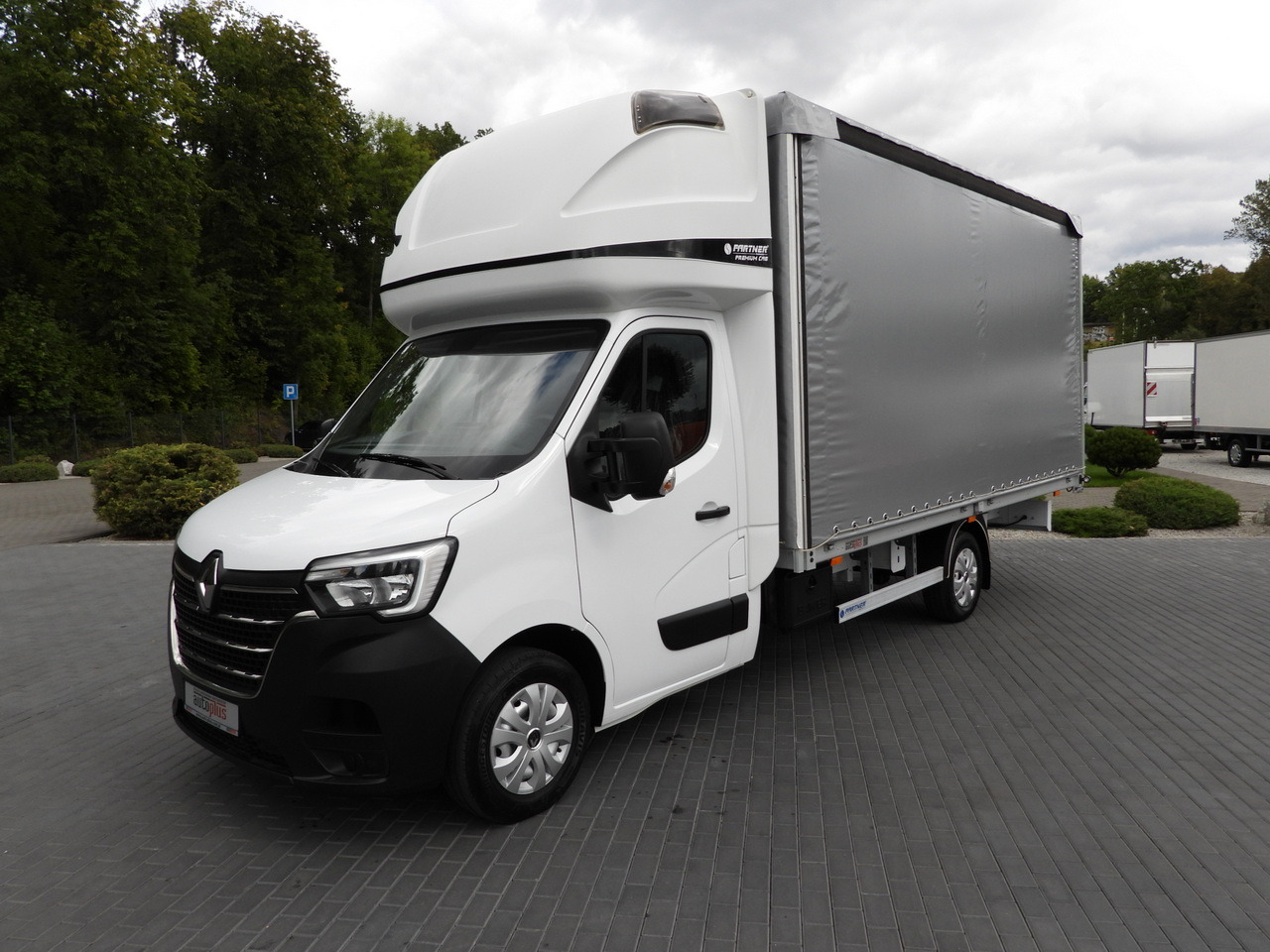 Curtain side van RENAULT MASTER TARPAULIN 10 PALLETS WEBASTO CRUISE CONTROL LED LIGHTS PNEUMATICS AIR CONDITIONING 165HP: picture 18 Curtain side van RENAULT MASTER TARPAULIN 10 PALLETS WEBASTO CRUISE CONTROL LED LIGHTS PNEUMATICS AIR CONDITIONING 165HP: picture 18