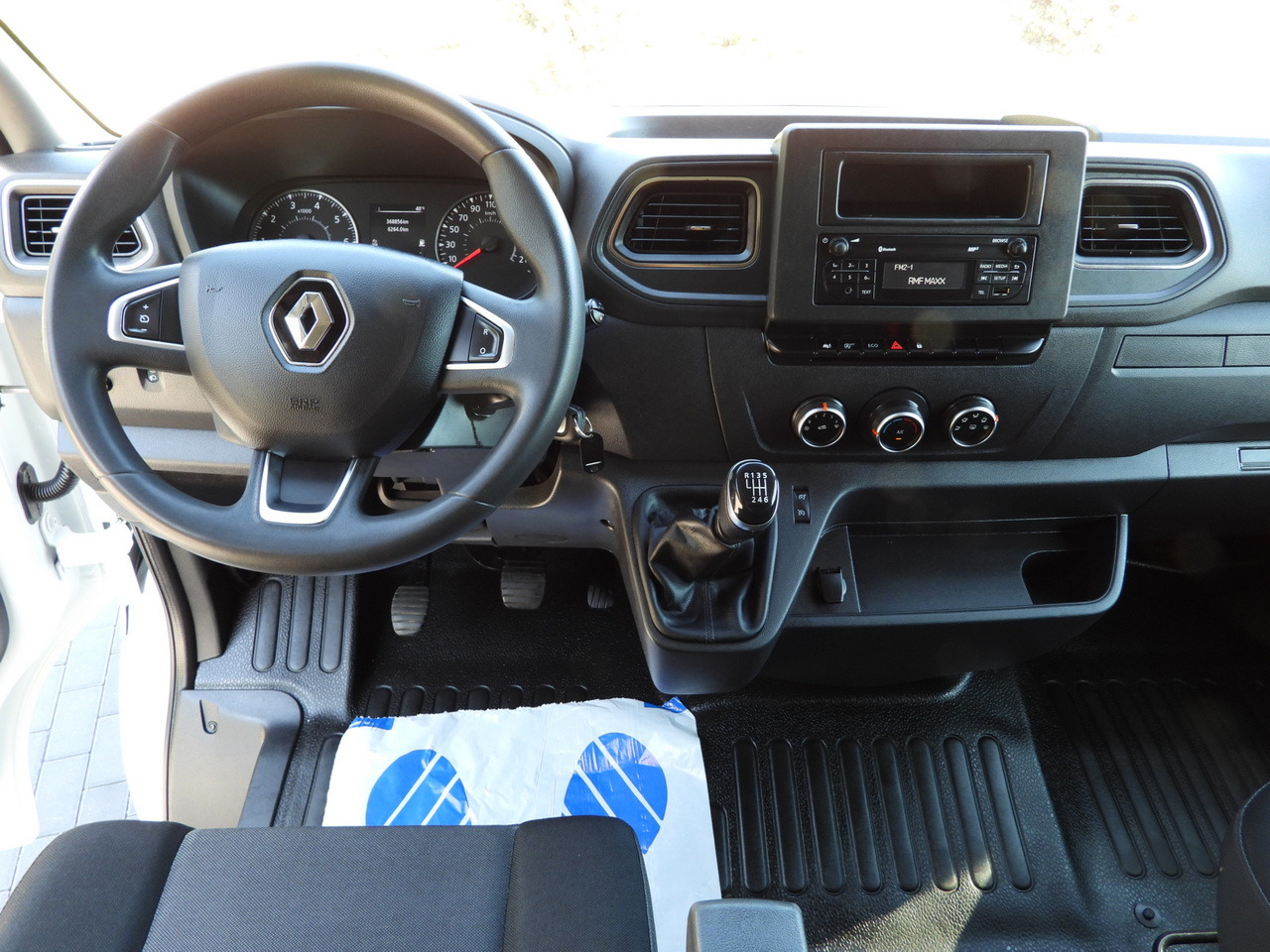 Leasing of RENAULT MASTER  TARPAULIN 10 PALLETS WEBASTO CRUISE CONTROL LED LIGHTS PNEUMATICS AIR CONDITIONING  165HP RENAULT MASTER  TARPAULIN 10 PALLETS WEBASTO CRUISE CONTROL LED LIGHTS PNEUMATICS AIR CONDITIONING  165HP: picture 31