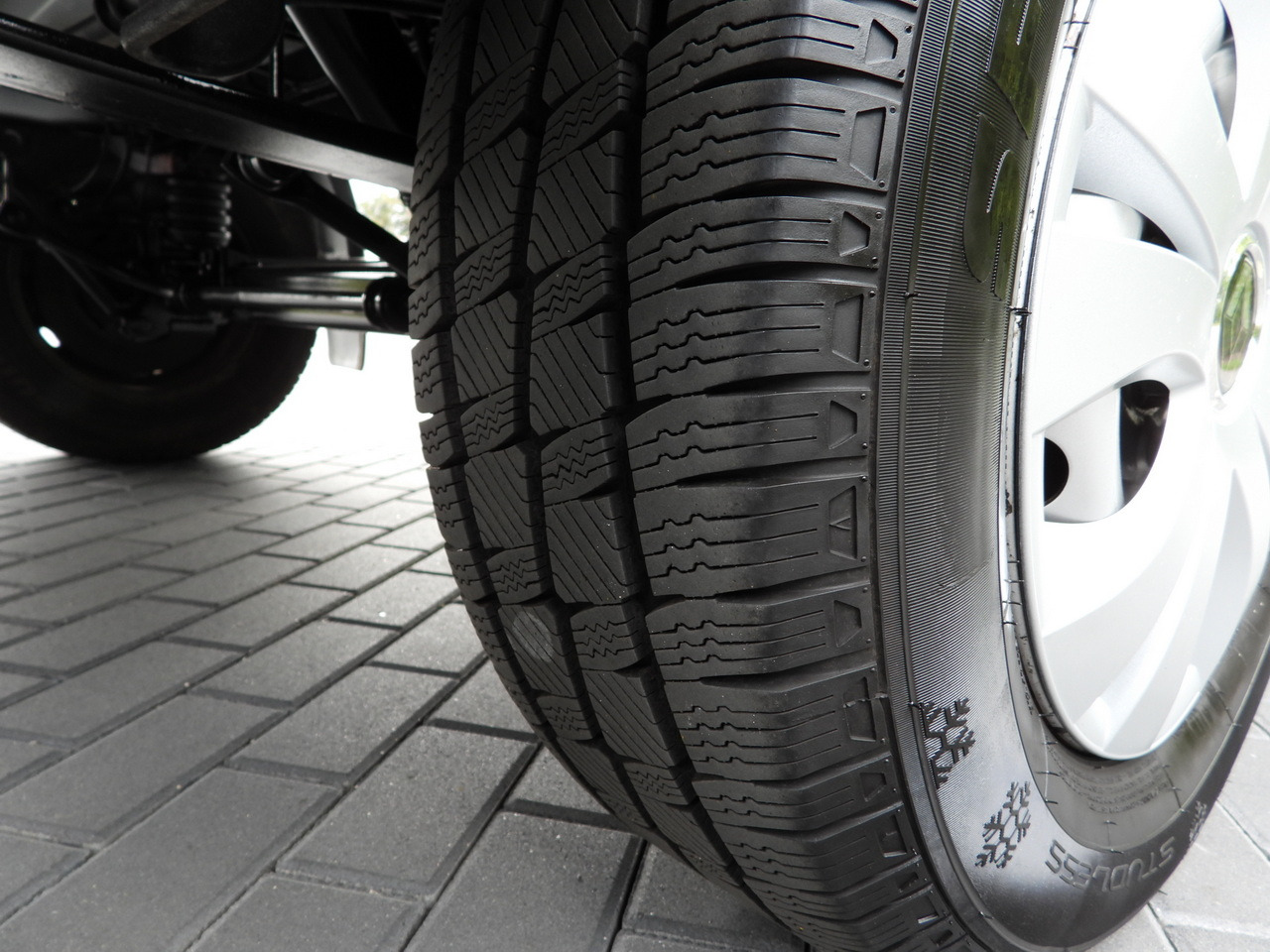 Curtain side van RENAULT MASTER TARPAULIN 10 PALLETS WEBASTO CRUISE CONTROL LED LIGHTS PNEUMATICS AIR CONDITIONING 165HP: picture 24 Curtain side van RENAULT MASTER TARPAULIN 10 PALLETS WEBASTO CRUISE CONTROL LED LIGHTS PNEUMATICS AIR CONDITIONING 165HP: picture 24