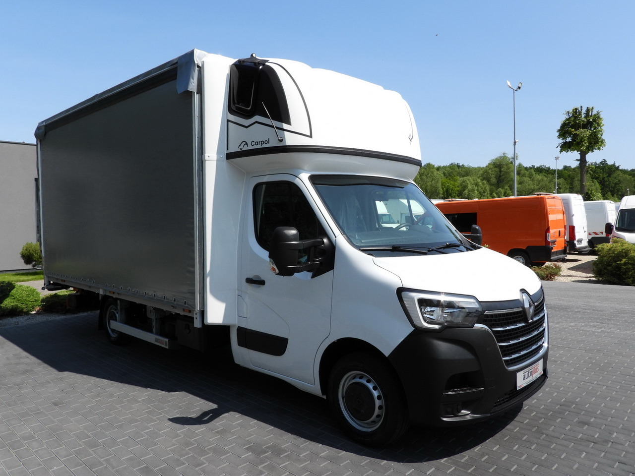 RENAULT MASTER TARPAULIN LIFT 10 PALLETS WEBASTO CRUISE CONTROL LED LIGHTS PNEUMATICS AIR CONDITIONING 165HP - Curtain side van: picture 4 RENAULT MASTER TARPAULIN LIFT 10 PALLETS WEBASTO CRUISE CONTROL LED LIGHTS PNEUMATICS AIR CONDITIONING 165HP - Curtain side van: picture 4
