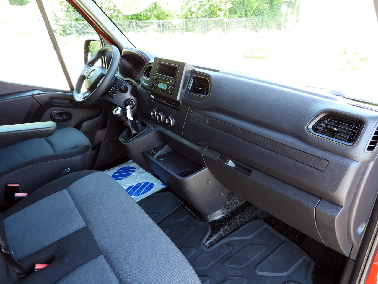Curtain side van RENAULT MASTER  TARPAULIN WEBASTO CRUISE CONTROL LED LIGHTS PNEUMATICS AIR CONDITIONING  165HP: picture 35