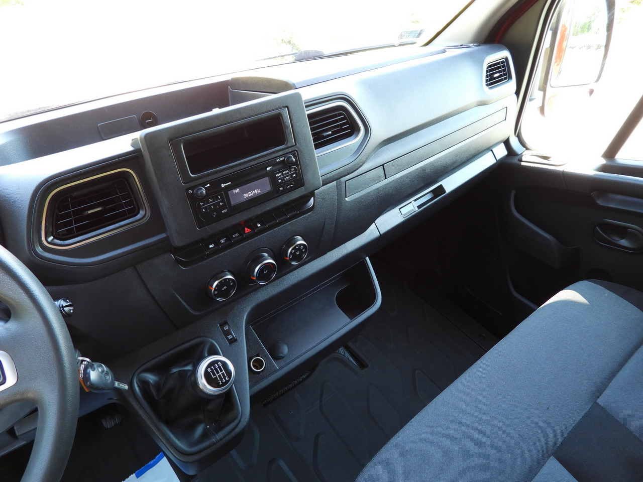Curtain side van RENAULT MASTER  TARPAULIN WEBASTO CRUISE CONTROL LED LIGHTS PNEUMATICS AIR CONDITIONING  165HP: picture 32