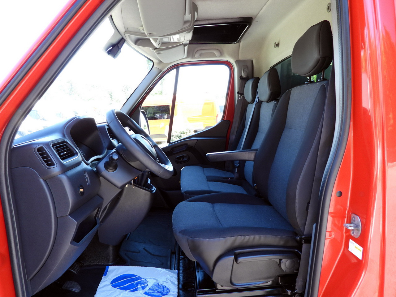 Curtain side van RENAULT MASTER  TARPAULIN WEBASTO CRUISE CONTROL LED LIGHTS PNEUMATICS AIR CONDITIONING  165HP: picture 29