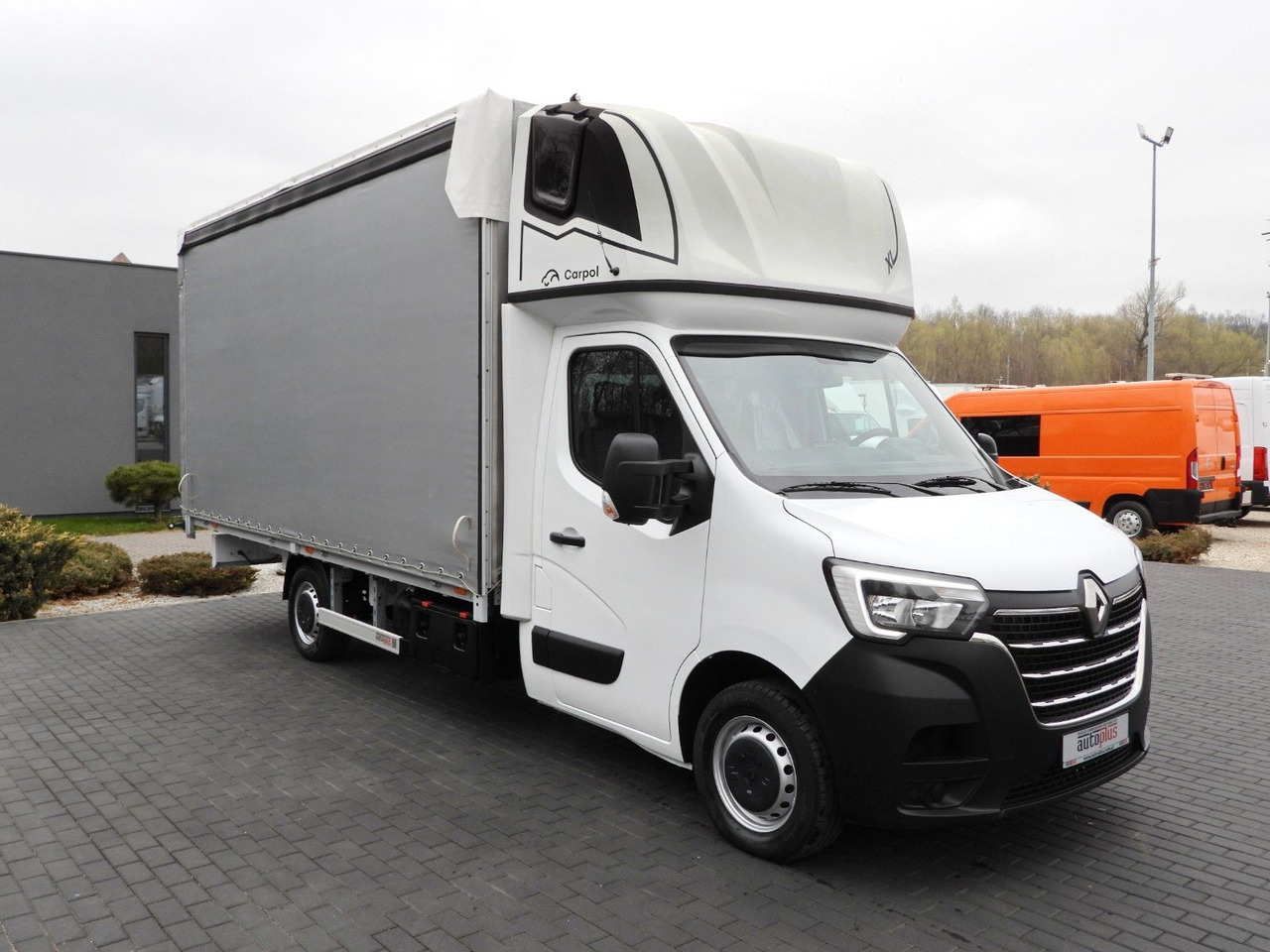 Renault MASTER PRITSCHE PLANE 10 PALETTEN WEBASTO A/C - Curtain side van: picture 4 Renault MASTER PRITSCHE PLANE 10 PALETTEN WEBASTO A/C - Curtain side van: picture 4