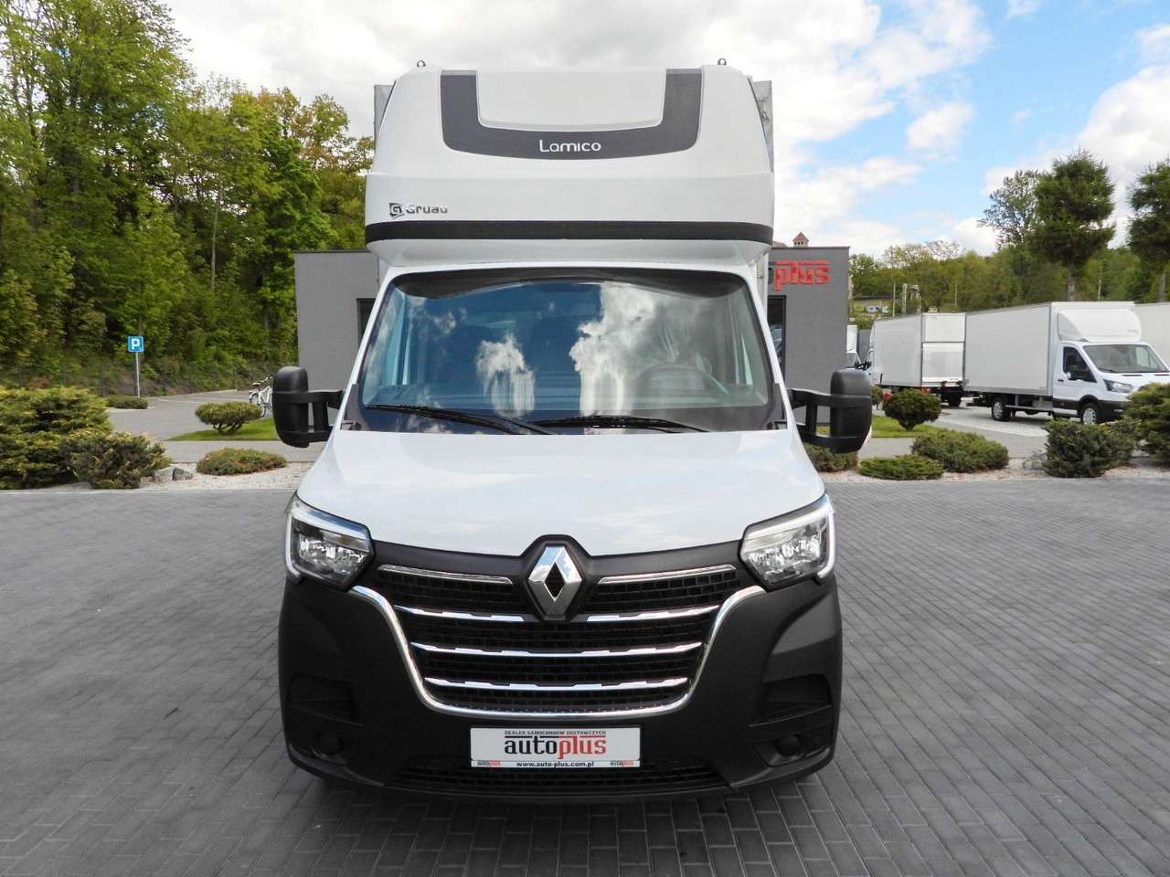 Renault MASTER PRITSCHE PLANE 10 PALETTEN WEBASTO A/C - Curtain side van: picture 5 Renault MASTER PRITSCHE PLANE 10 PALETTEN WEBASTO A/C - Curtain side van: picture 5