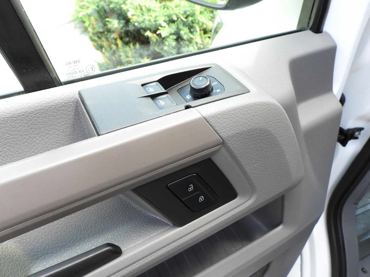 Curtain side van VOLKSWAGEN CRAFTER TARPAULIN 10 PALLETS WEBASTO CRUISE CONTROL AIR CONDITIONING 180HP: picture 44 Curtain side van VOLKSWAGEN CRAFTER TARPAULIN 10 PALLETS WEBASTO CRUISE CONTROL AIR CONDITIONING 180HP: picture 44