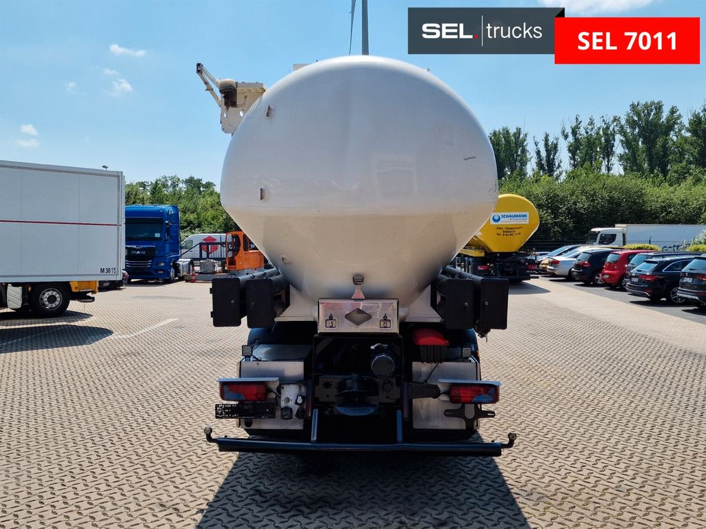 Tank truck MAN TGX 26.440 6x2-2 LL/SILO/30.000 l/Lenkachse: picture 6