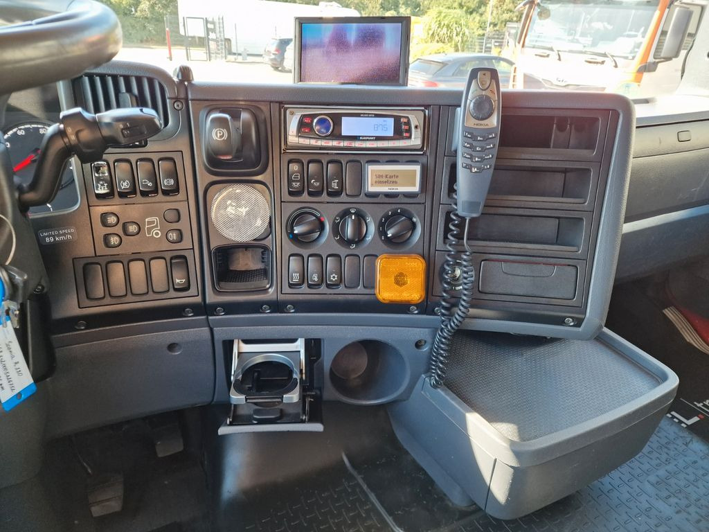 Crane truck, Dropside/ Flatbed truck Scania R 380 LB6X2*4MNA / Retarder / HIAB 166K: picture 23