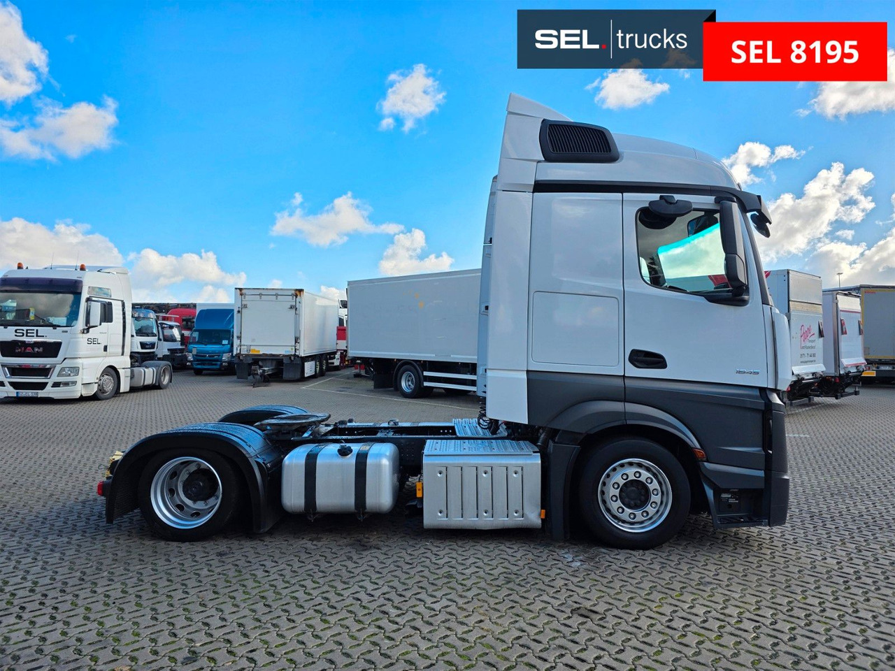 Mercedes-Benz Actros 1845 / Retarder / 2 Tanks / Standklima - Tractor unit: picture 4 Mercedes-Benz Actros 1845 / Retarder / 2 Tanks / Standklima - Tractor unit: picture 4