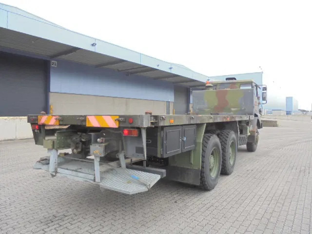 DAF 2300 YAZ 2300 6x6 - Dropside/ Flatbed truck: picture 4 DAF 2300 YAZ 2300 6x6 - Dropside/ Flatbed truck: picture 4