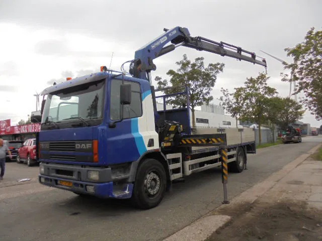 DAF 75.270 4X2 NL TRUCK - Crane truck: picture 1 DAF 75.270 4X2 NL TRUCK - Crane truck: picture 1