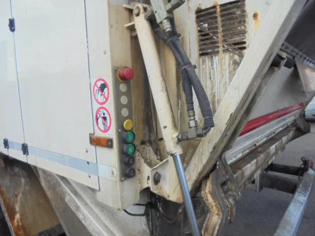 Garbage truck DAF FAN CF75-250 6X2: picture 11