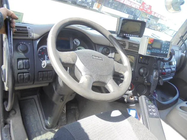 Garbage truck DAF FAN CF75-250 6X2: picture 16