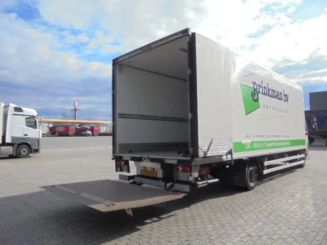 Refrigerator truck DAF LF 45 210 NL TRUCK: picture 6