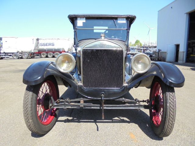 Ford Model T RUNABOUT - Sedan: picture 2 Ford Model T RUNABOUT - Sedan: picture 2