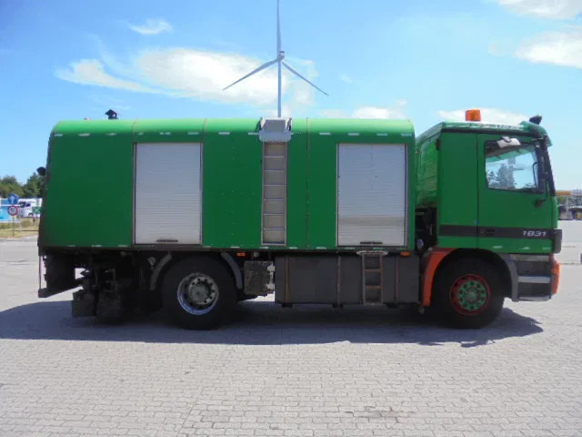 Mercedes-Benz Actros 1831 1831 Bitumensprayer - Tank truck: picture 4 Mercedes-Benz Actros 1831 1831 Bitumensprayer - Tank truck: picture 4
