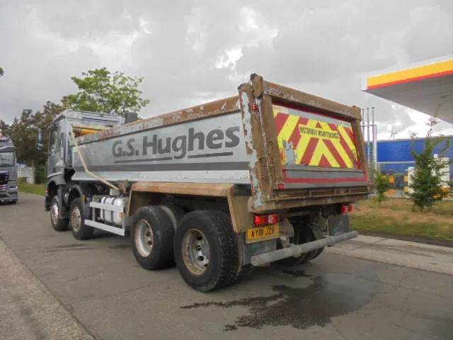 Tipper Mercedes-Benz Arocs 3340 8X4: picture 7