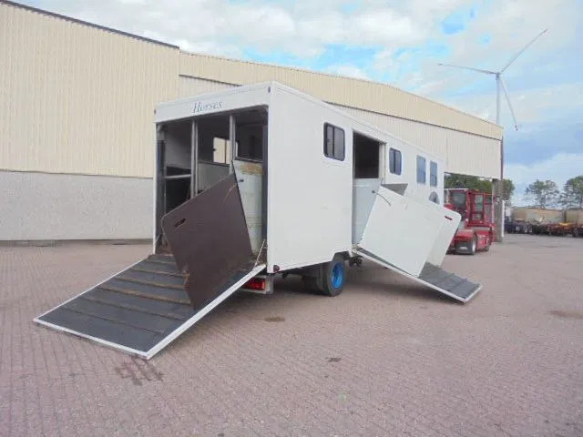 Netam ONCZ 16/108 002 NL KENTEKEN - Livestock semi-trailer: picture 4 Netam ONCZ 16/108 002 NL KENTEKEN - Livestock semi-trailer: picture 4